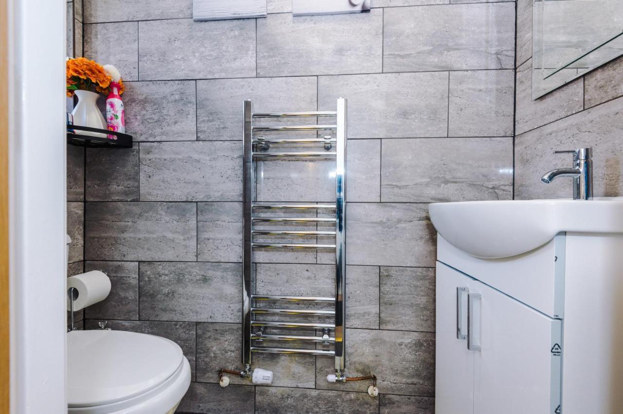 Stylish 4 Bedroom Home Close To Manchester City Centre Экстерьер фото