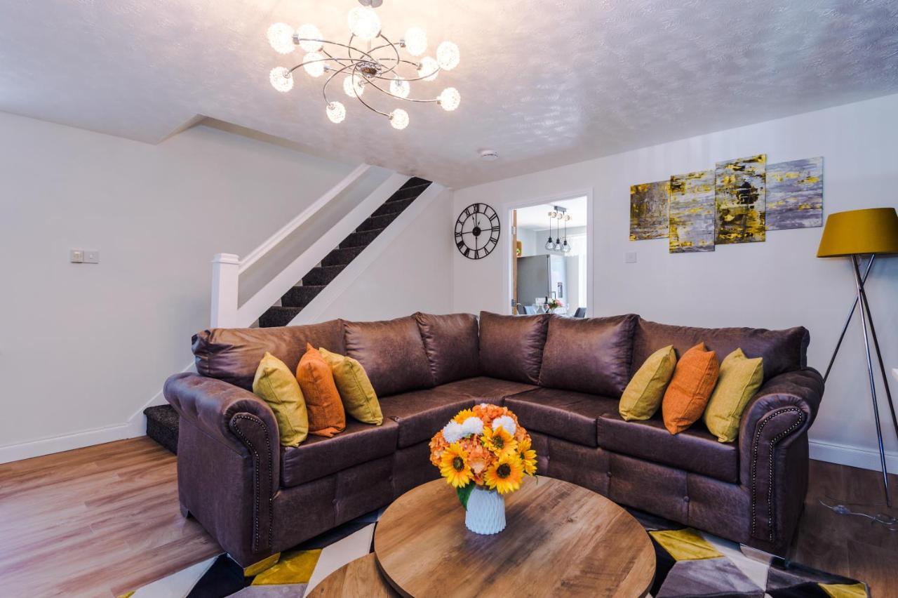 Stylish 4 Bedroom Home Close To Manchester City Centre Экстерьер фото