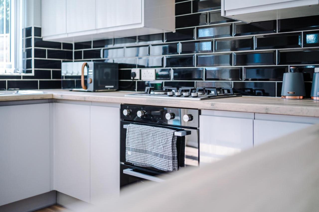 Stylish 4 Bedroom Home Close To Manchester City Centre Экстерьер фото