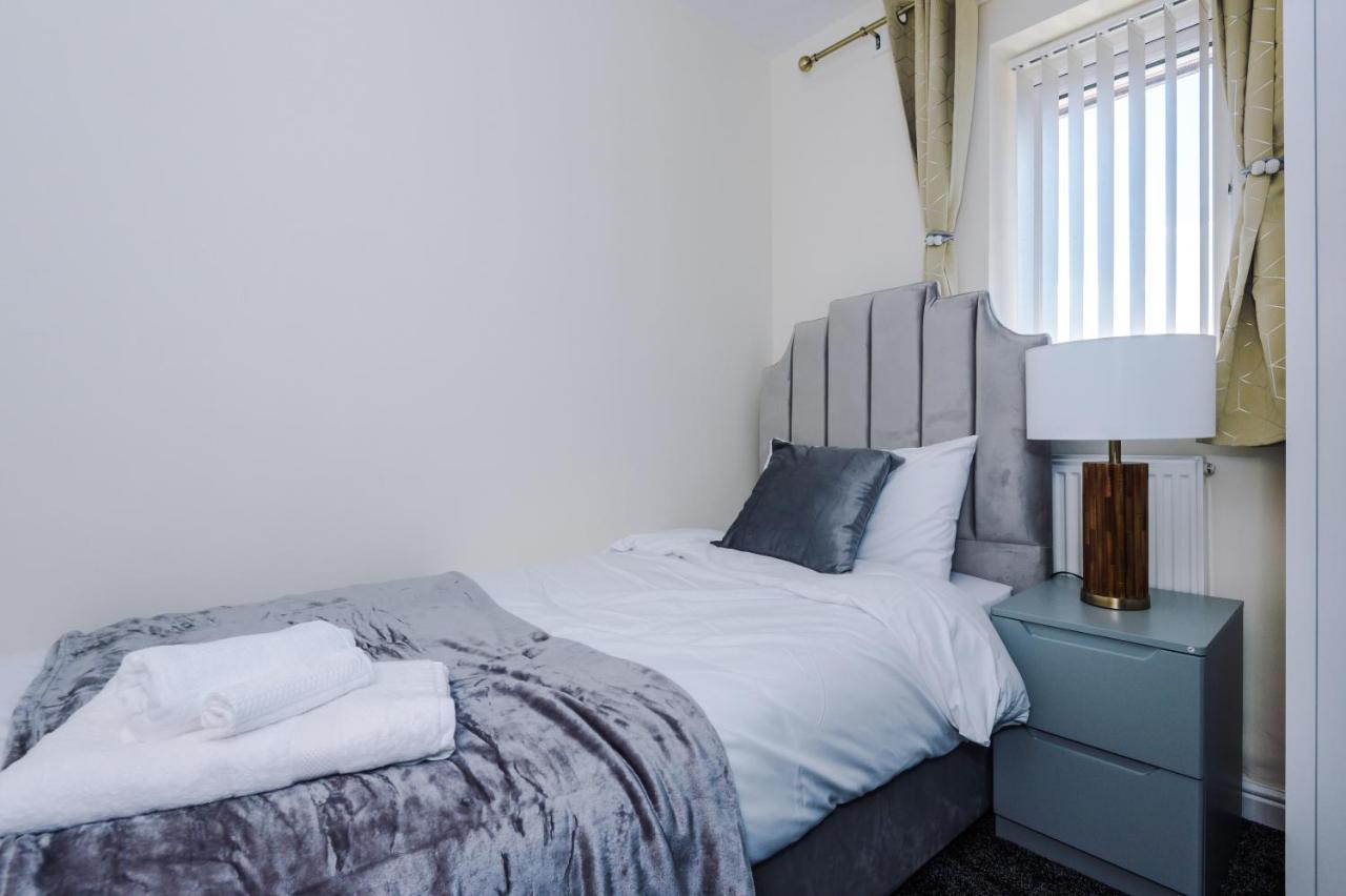 Stylish 4 Bedroom Home Close To Manchester City Centre Экстерьер фото